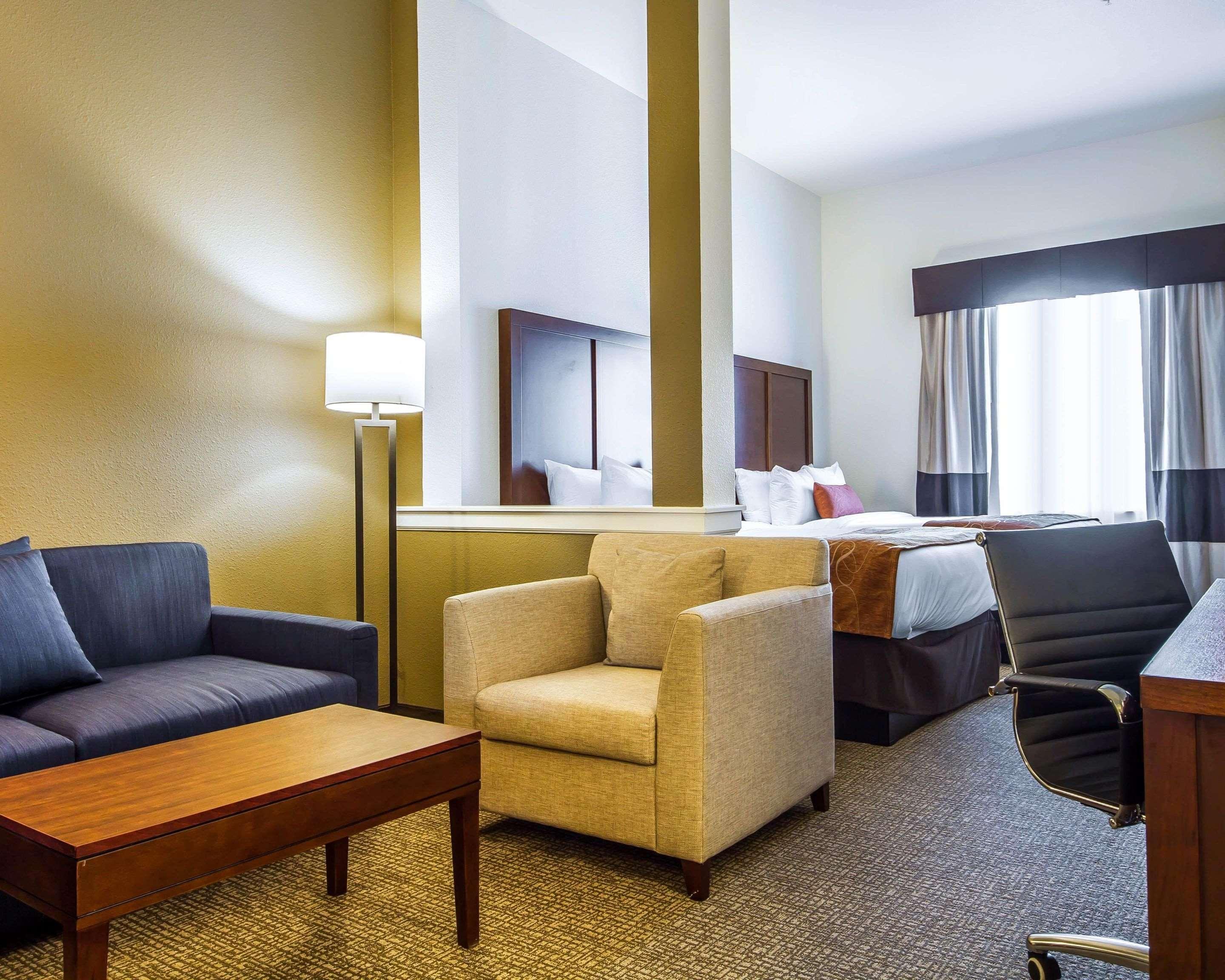 Comfort Suites Woodland - Sacramento Airport Экстерьер фото